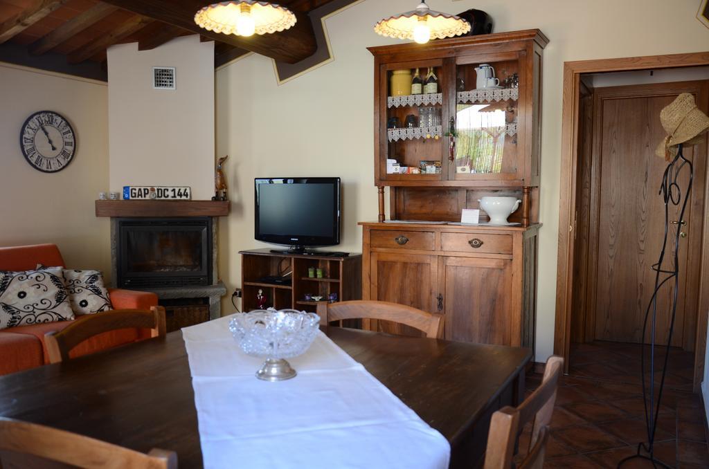 Apartamento Il Borghetto Di Carra Talla Exterior foto