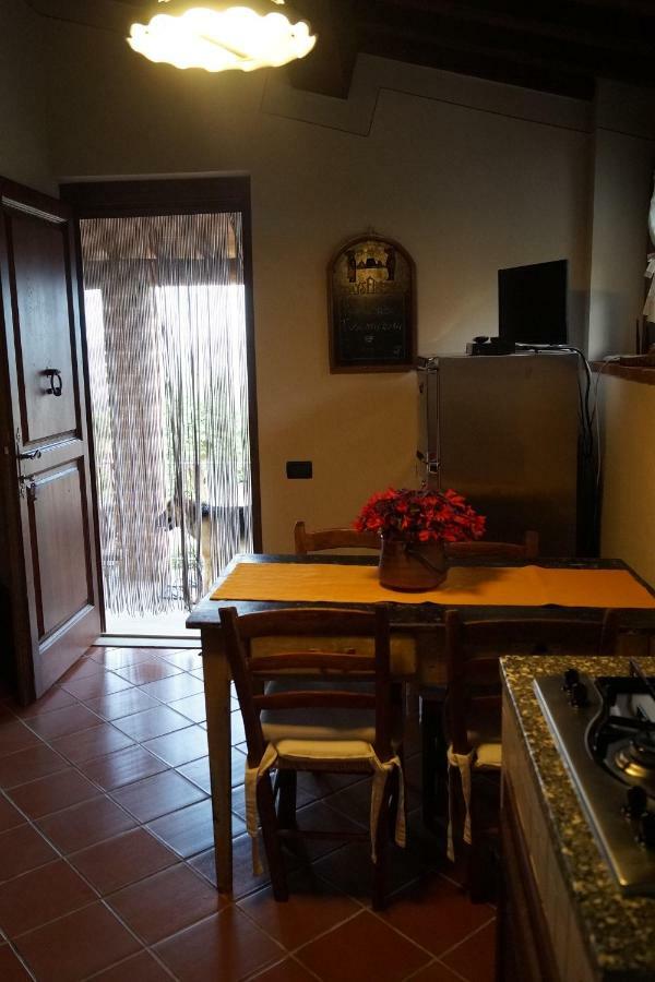 Apartamento Il Borghetto Di Carra Talla Exterior foto